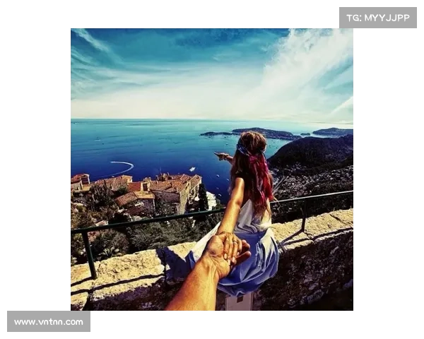 天台之上心灵拼图与远方梦境交织的爱情旅程 天台之上心灵拼图与远方梦境交织的爱情旅程